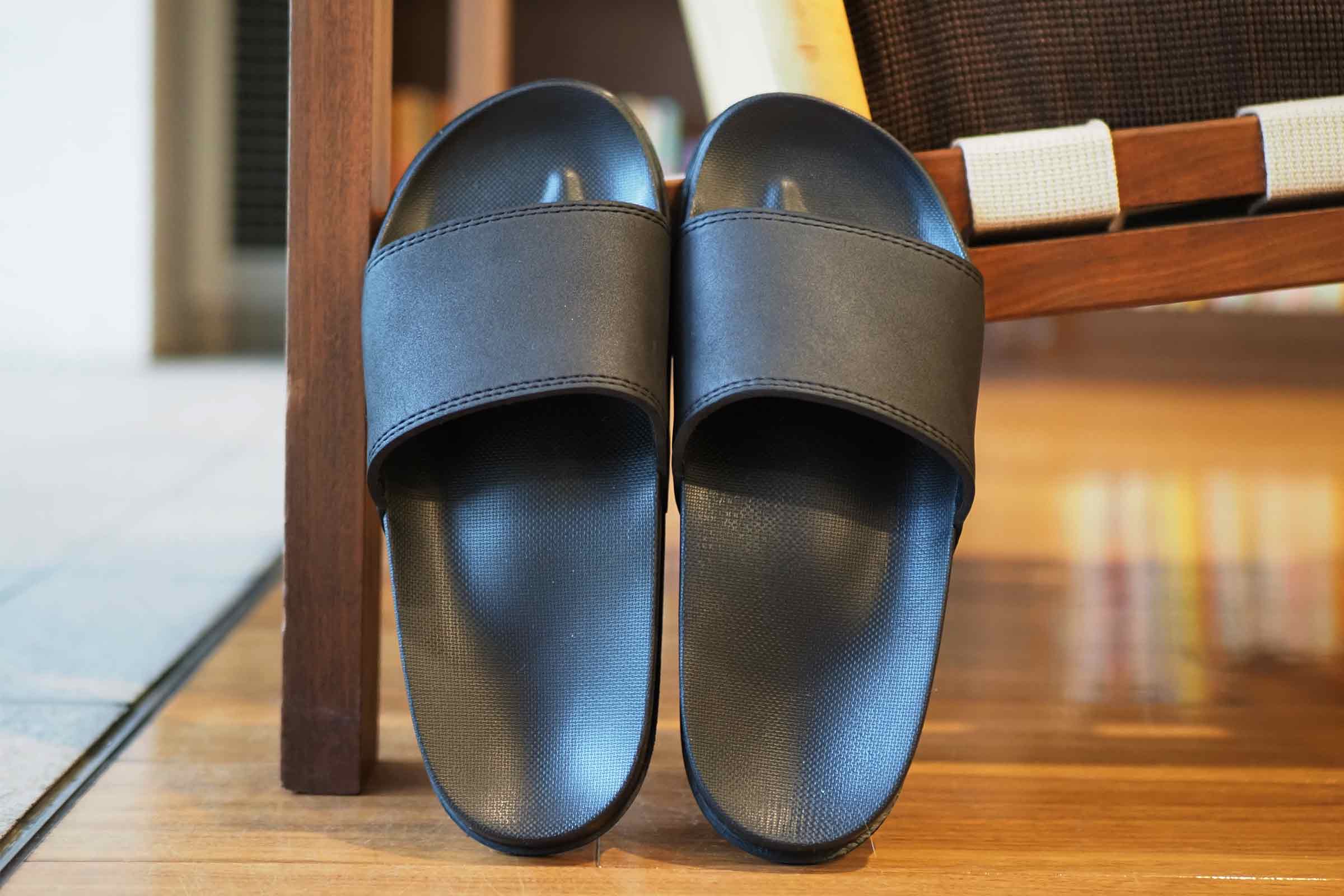 足の小さい男性も嬉しい 無印良品 足なりサンダル がお洒落で機能性も抜群だった Mono Tone