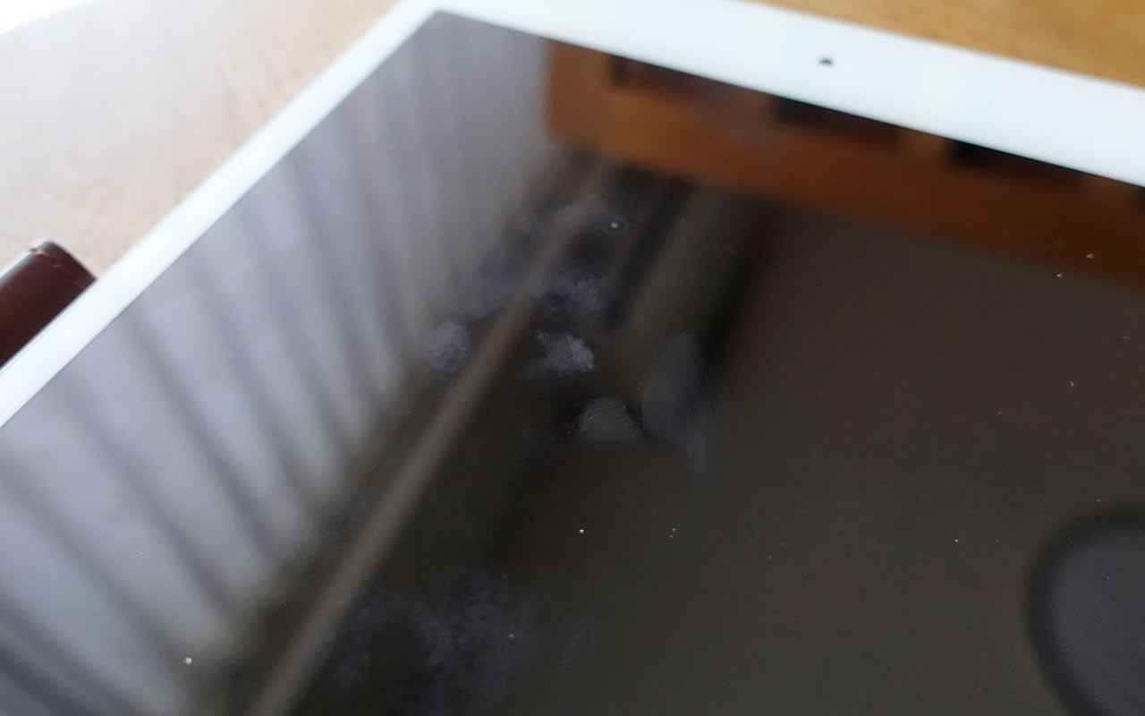 エレコム,クリーニングクロス,液晶画面,iPhone,MacBook,iPad,iPad mini,汚れ