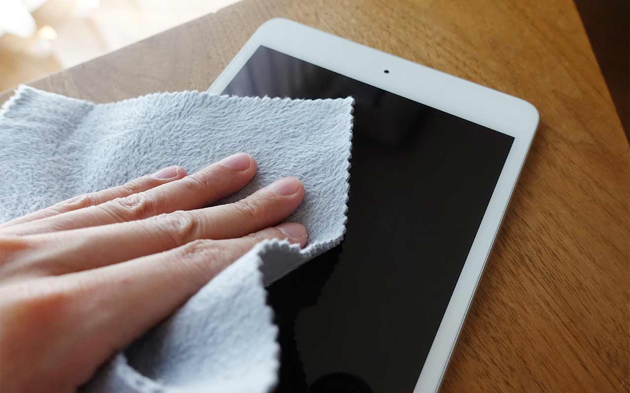 エレコム,クリーニングクロス,液晶画面,iPhone,MacBook,iPad,iPad mini,使い方