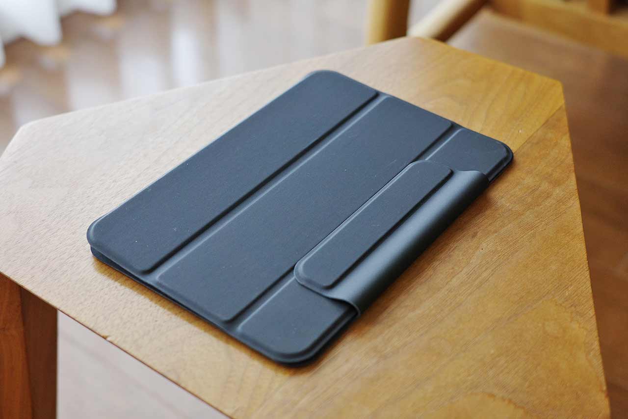 ESR「iPad mini 6用マグネットケース・カバー」の全体外観