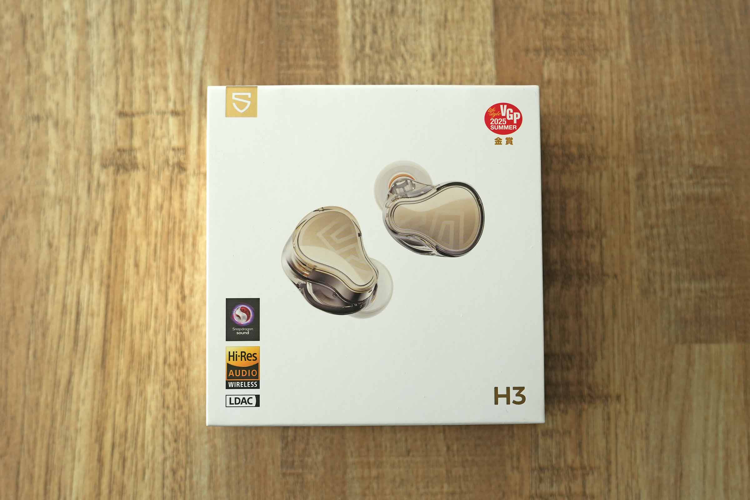 SOUNDPEATS H3のパッケージ外観